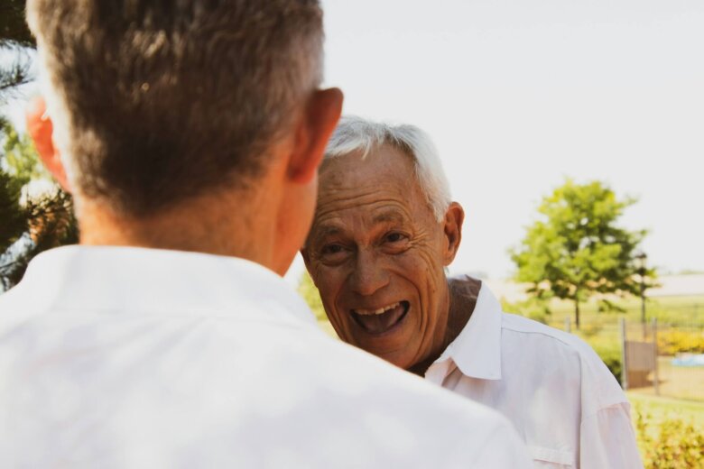 Différence entre maison de retraite et appartement senior